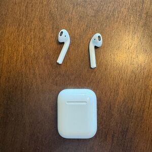 Apple AirPods - 2nd Generation